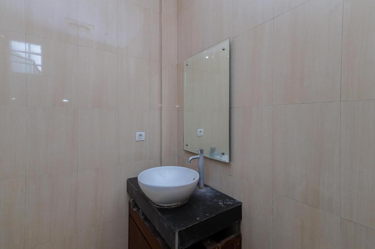 Urbanview Hotel Wg Jimbaran Bali Ungasan Екстериор снимка