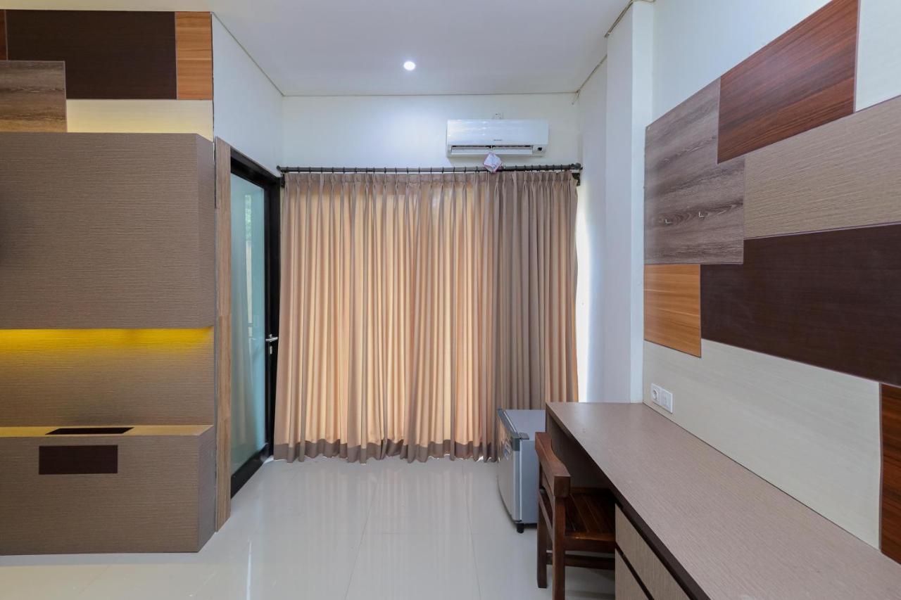 Urbanview Hotel Wg Jimbaran Bali Ungasan Екстериор снимка